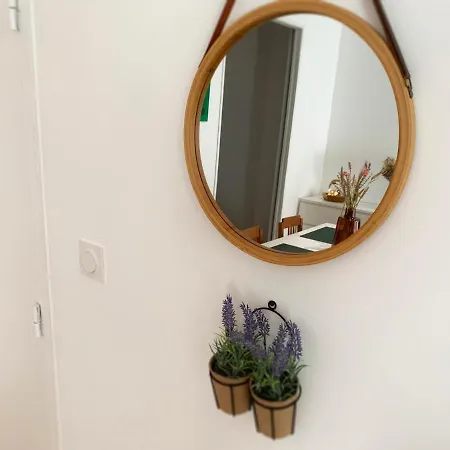 Appartement Centre-Ville Cosy Wifi Et Netflix Fontenay-le-Comte Exterior photo